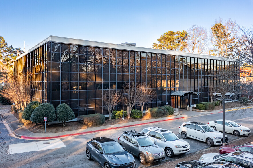 1835 Savoy Dr, Atlanta, GA en alquiler - Foto del edificio - Imagen 1 de 7