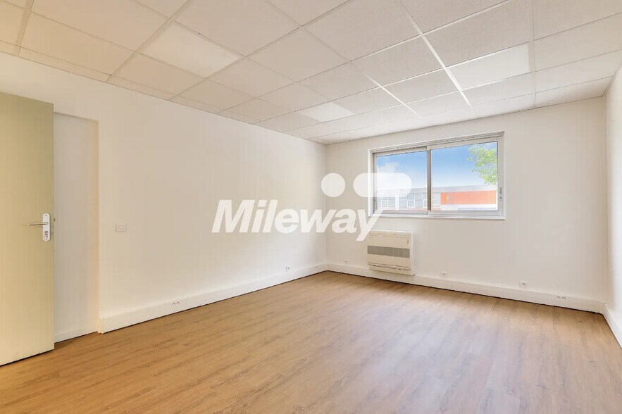 19 Rue Du Compas, SAINT-OUEN-L'AUMONE en alquiler - Foto del edificio - Imagen 3 de 8