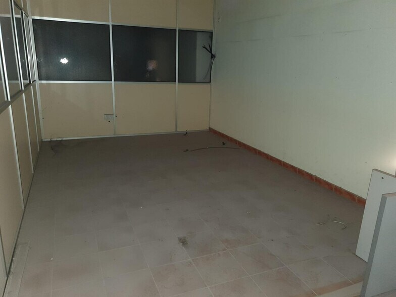 Nave en SEVILLA en venta - Foto del edificio - Imagen 2 de 10