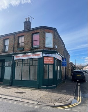 Más detalles de 210-212 Sandycombe Rd, Richmond - Local en venta