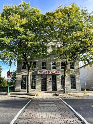 Más detalles de 27 King St E, Brockville, ON - Local en venta