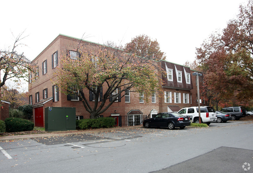 1497 Chain Bridge Rd, McLean, VA en alquiler - Foto del edificio - Imagen 2 de 20