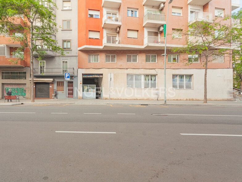 Local en Barcelona, Barcelona en alquiler - Foto del edificio - Imagen 2 de 5