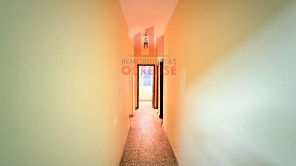 Local en Ourense, Orense en venta - Foto del edificio - Imagen 3 de 10