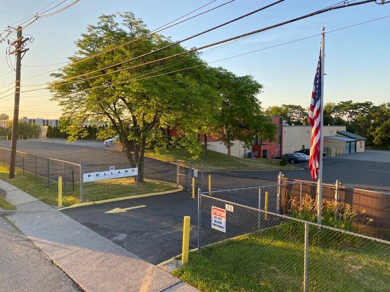 480 Mundet Pl, Hillside, NJ en venta - Foto del edificio - Imagen 2 de 44