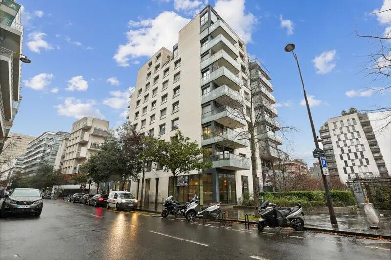 Local en Paris en venta - Foto del edificio - Imagen 2 de 13