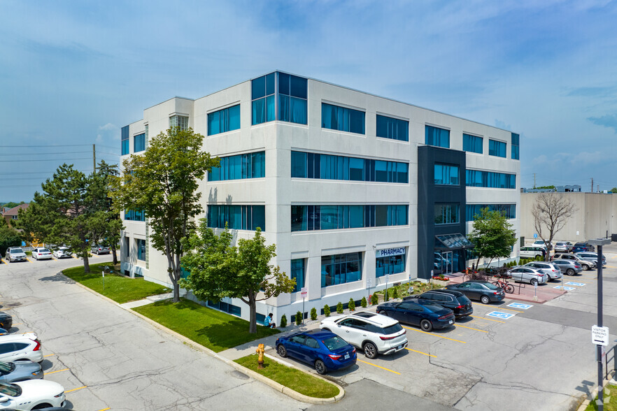 8333 Weston Rd, Vaughan, ON en alquiler - Foto del edificio - Imagen 1 de 26