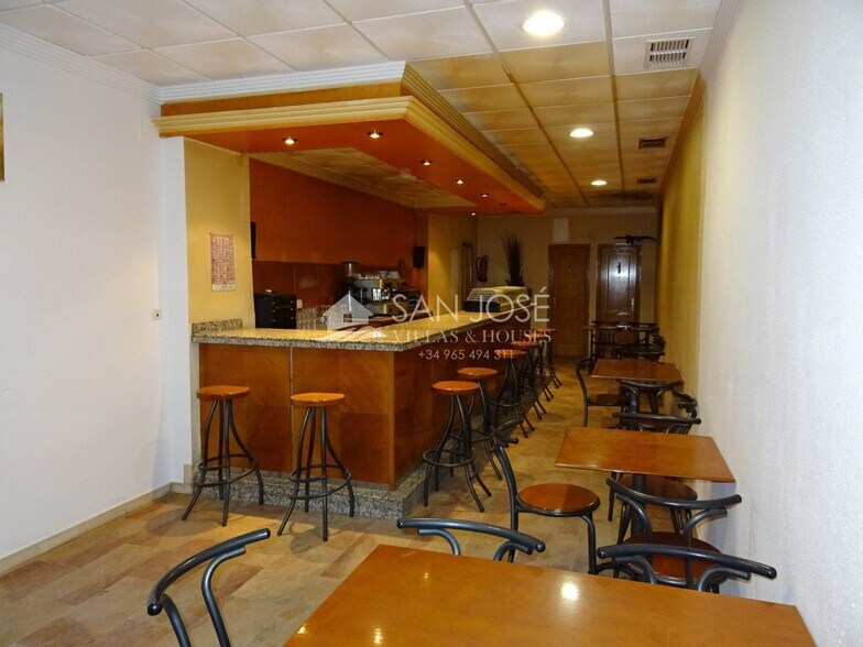 Local en Aspe en alquiler - Foto del edificio - Imagen 2 de 6