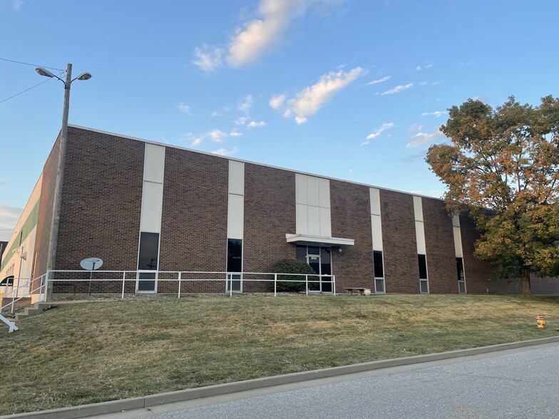 11675 Fairgrove Industrial Blvd, Maryland Heights, MO en venta - Foto del edificio - Imagen 2 de 17