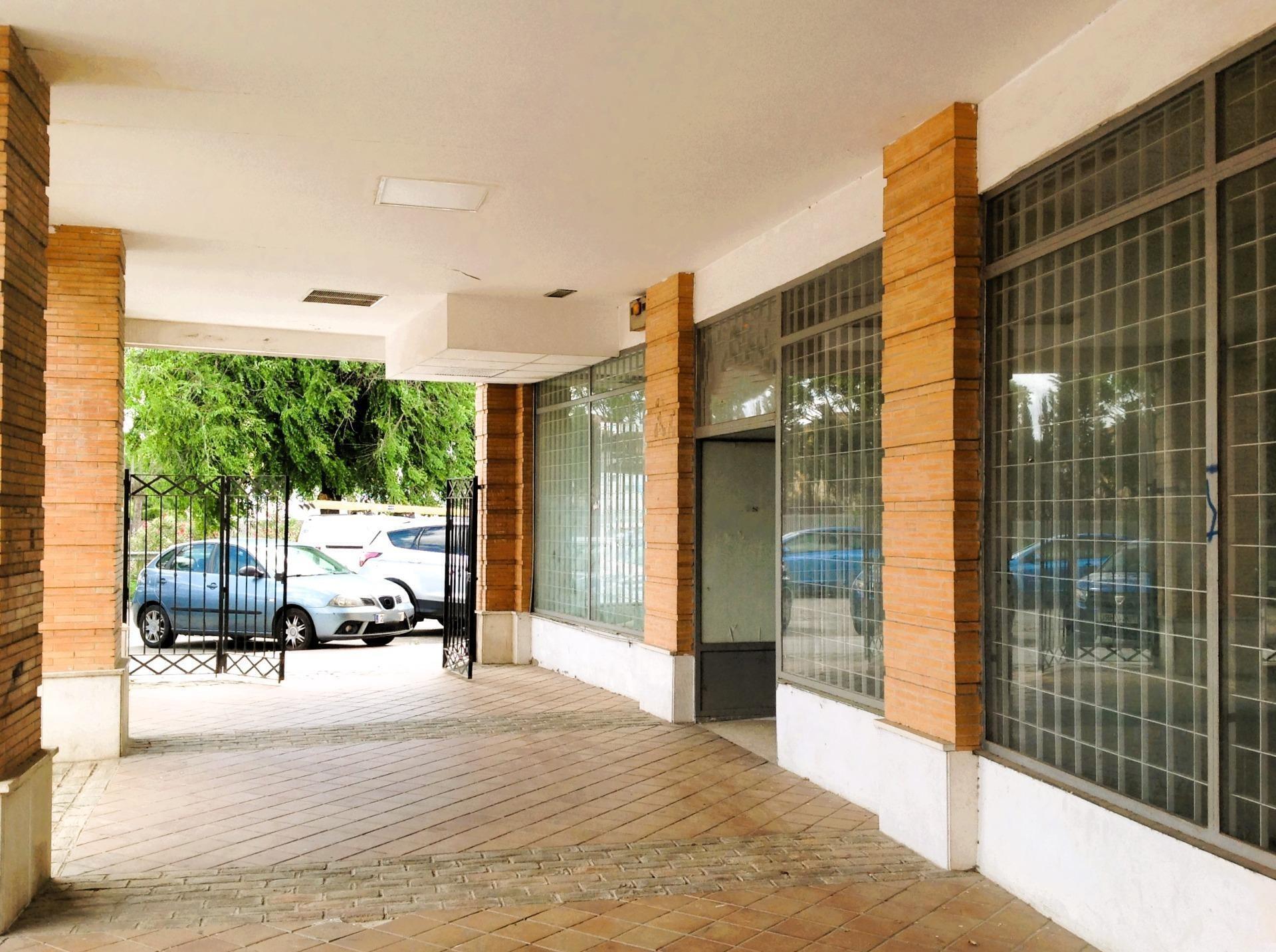 Local en Gelves en venta Foto del edificio- Imagen 1 de 11