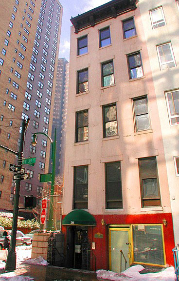 216 E 39th St, New York, NY en alquiler - Foto del edificio - Imagen 1 de 3