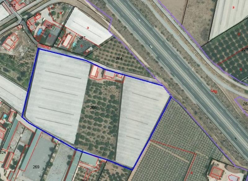 Terreno en Motril, Granada en venta - Foto del edificio - Imagen 3 de 21