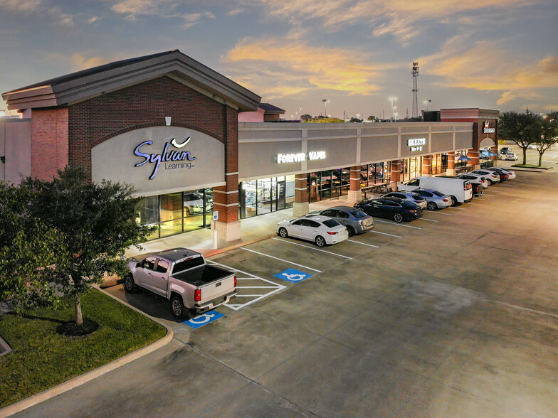 10228 Broadway St, Pearland, TX en alquiler - Foto del edificio - Imagen 2 de 9