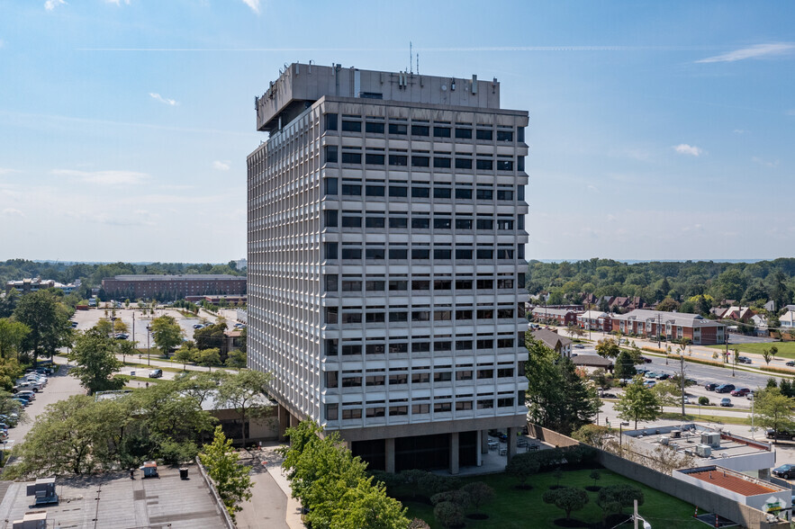 20600 Chagrin Blvd, Shaker Heights, OH en alquiler - Foto del edificio - Imagen 1 de 16