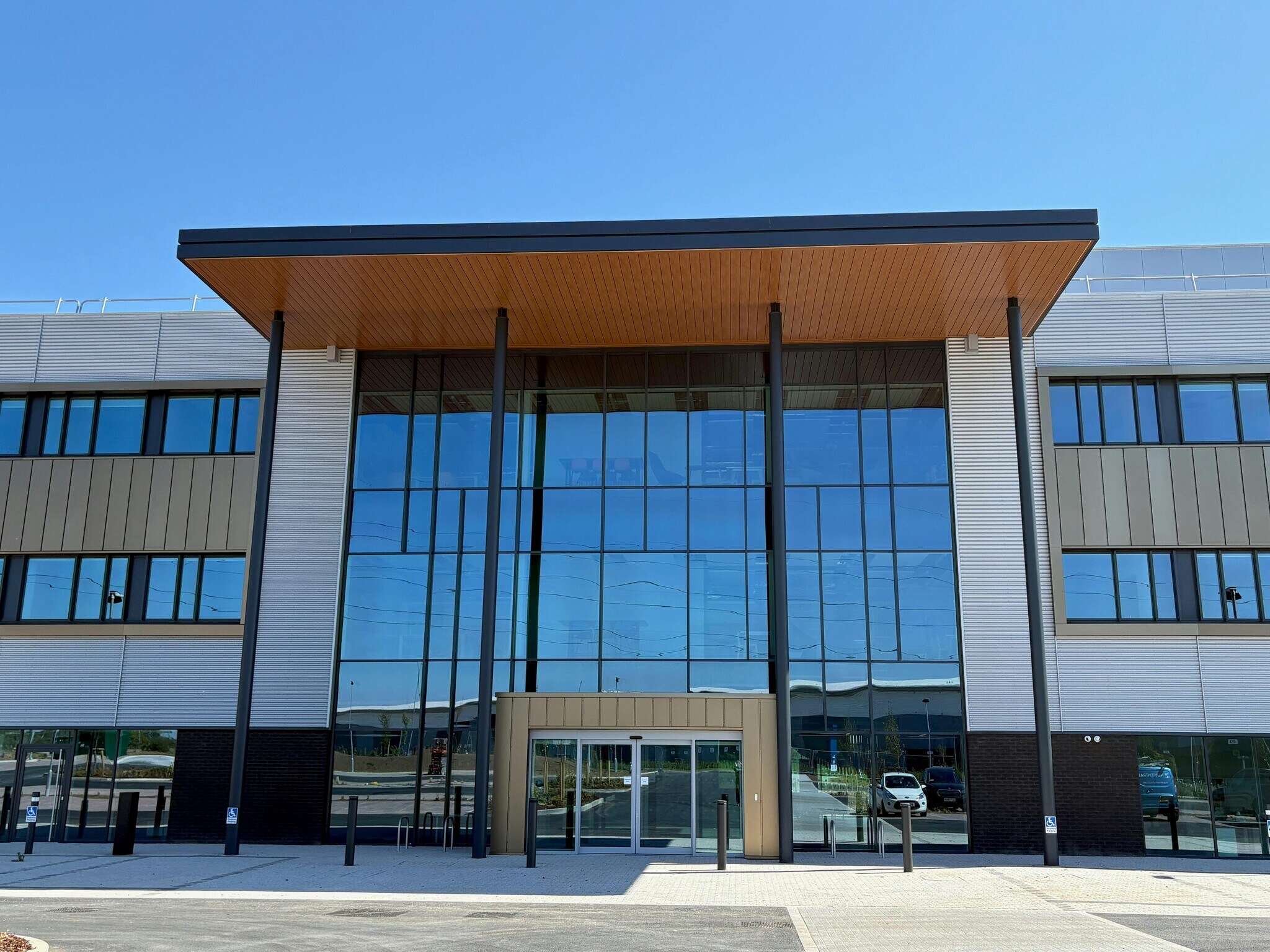 Gateway Blvd, Stowmarket en alquiler Foto del edificio- Imagen 1 de 19