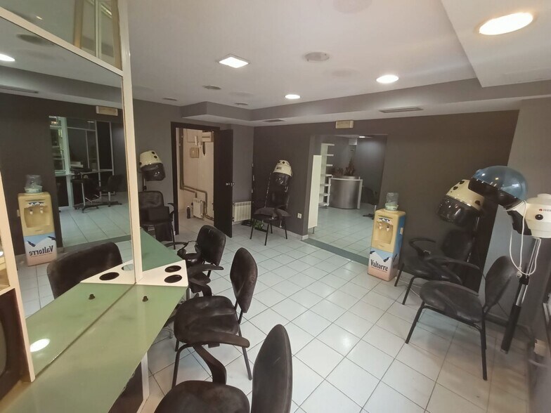 Local en Cáceres, Cáceres en alquiler - Foto del edificio - Imagen 2 de 6