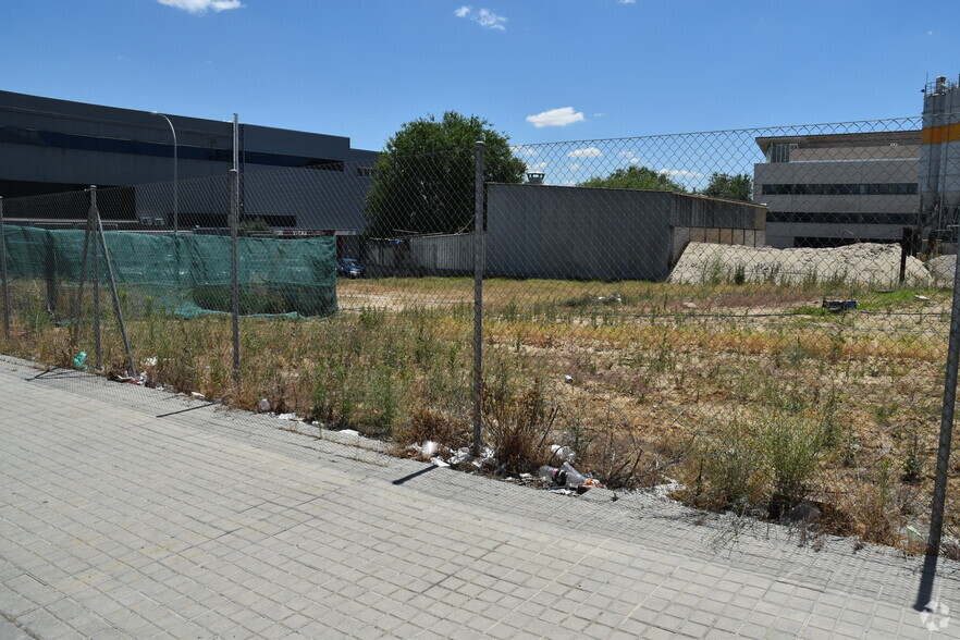 Calle Químicas, 36, Alcorcón, Madrid en alquiler - Foto del edificio - Imagen 3 de 7