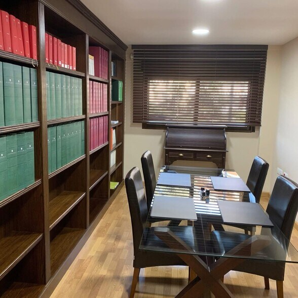 Oficina en Córdoba, Córdoba en alquiler - Foto del interior - Imagen 2 de 5