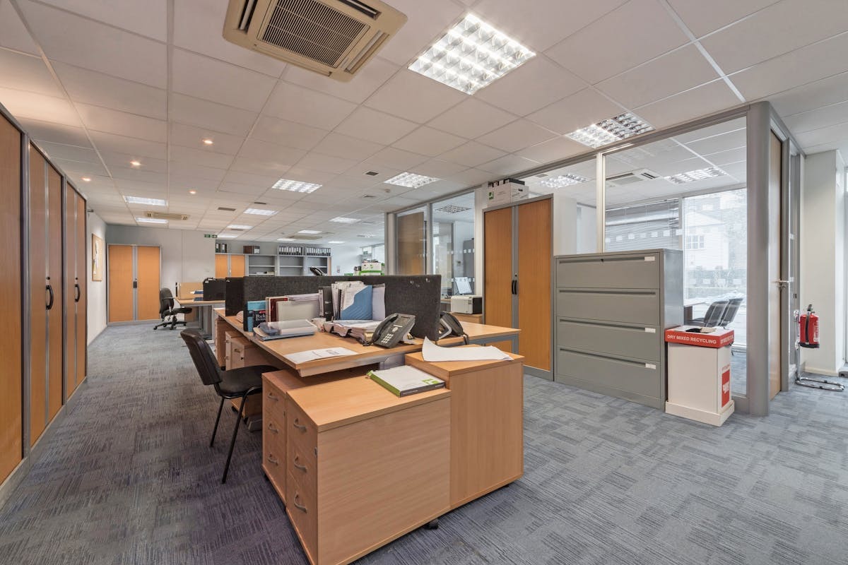 100 Westminster Bridge Rd, London, LND SE1 7XG - Unidad 100 -  - Foto del interior - Image 1 of 5