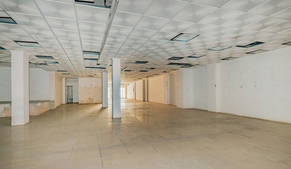 Local en CASTELLÓN DE LA PLANA en venta - Foto del interior - Imagen 3 de 16