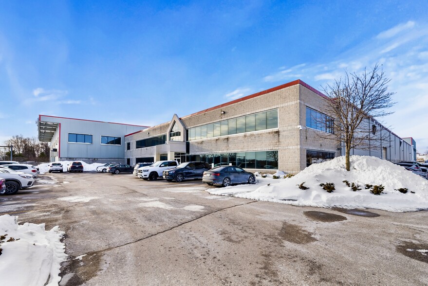 6 Sangster Rd, Uxbridge, ON en venta - Foto del edificio - Imagen 1 de 9