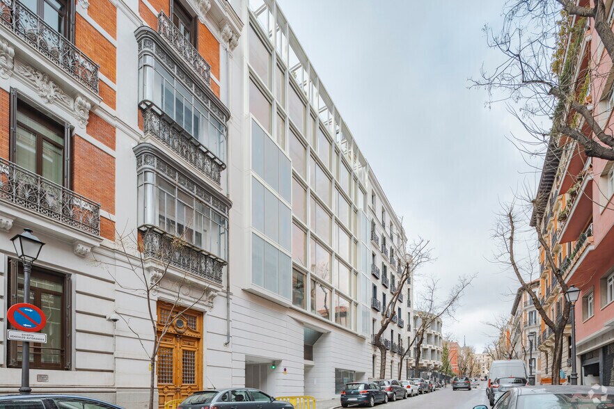 Calle Fernando el Santo, 20, Madrid, Madrid en venta - Foto del edificio - Imagen 1 de 1