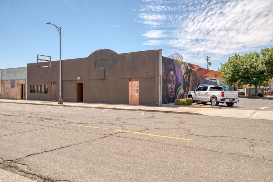 132 S 1st St, Turlock, CA en venta - Foto del edificio - Imagen 2 de 41