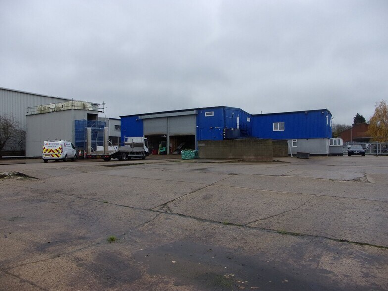 Harvey Rd, Basildon en alquiler - Foto del edificio - Imagen 2 de 4