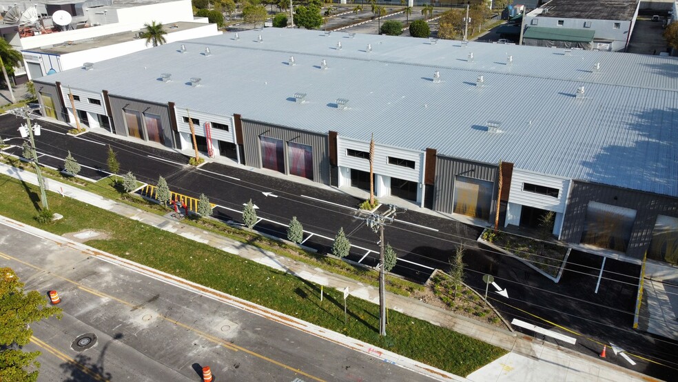 7265 NW 74th St, Medley, FL en alquiler - Foto del edificio - Imagen 3 de 10