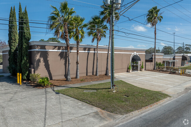 Más detalles para 217-231 Edgewood Ave S, Jacksonville, FL - Nave en alquiler