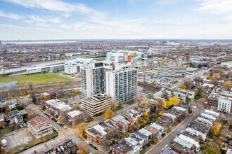 4999 Rue Sainte-Catherine O, Westmount, QC - VISTA AÉREA  vista de mapa