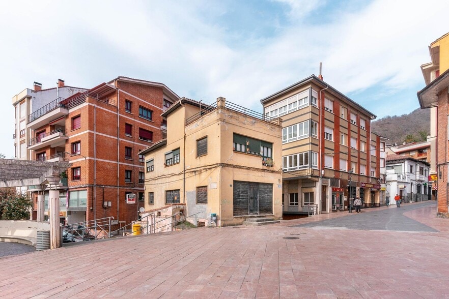 Calle Celestino Castañón, 3, Aller, Asturias en venta - Foto del edificio - Imagen 3 de 43