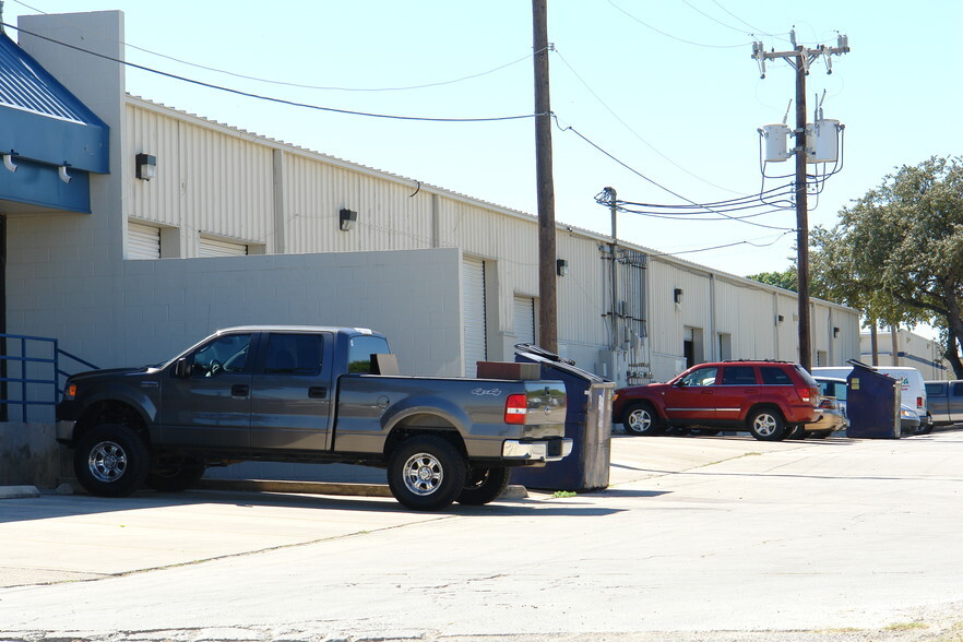 600 Sandau Rd, San Antonio, TX en alquiler - Foto del edificio - Imagen 3 de 3