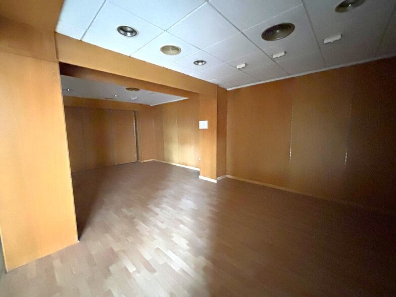 Local en La Vilavella, Castellón en venta - Foto del interior - Imagen 3 de 9