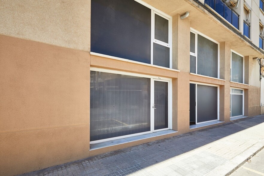 Edificio residencial en Sant Pere de Ribes, Barcelona en venta - Foto del edificio - Imagen 1 de 12