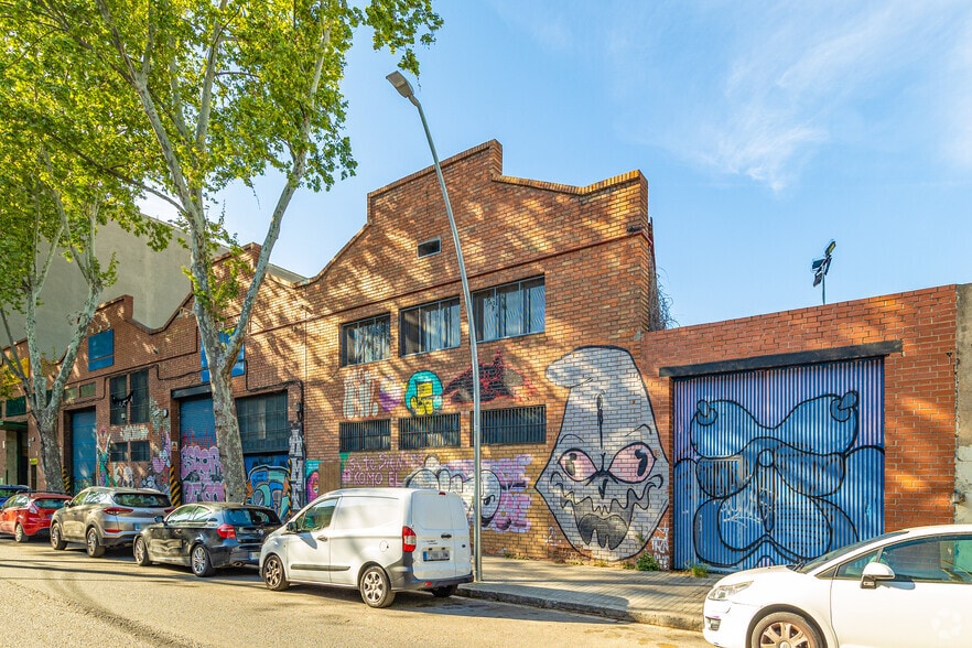 Nave en Barcelona, Barcelona en venta - Foto del edificio - Imagen 2 de 2