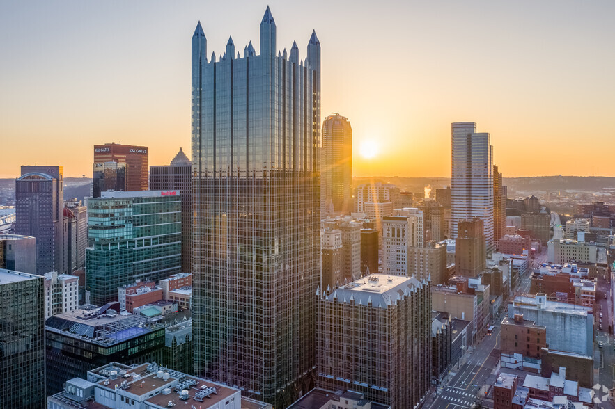 1 PPG Pl, Pittsburgh, PA en alquiler - Foto del edificio - Imagen 2 de 24