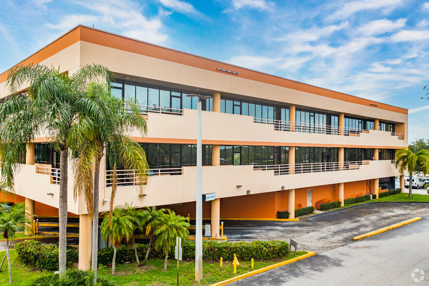 2855-2921 Stirling Rd, Hollywood, FL en alquiler - Foto del edificio - Imagen 3 de 13