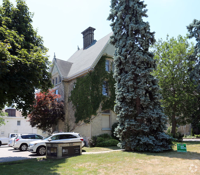 533 Queens Ave, London, ON en venta - Foto principal - Imagen 1 de 2