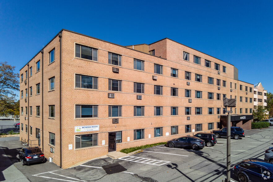 4405 East West Hwy, Bethesda, MD en alquiler - Foto del edificio - Imagen 1 de 22