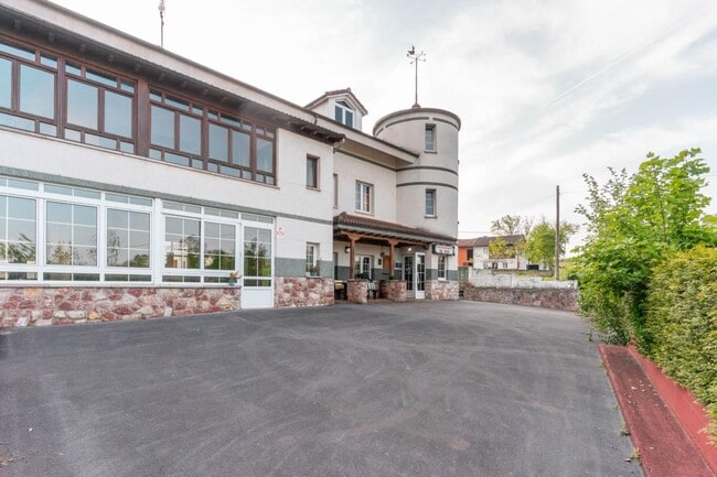 Más detalles de Caserío Basoreu, 3, Nava - Local en venta