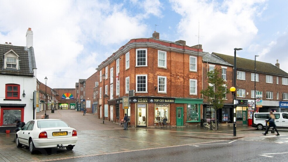 24 Westgate, Grantham en venta - Foto del edificio - Imagen 2 de 4