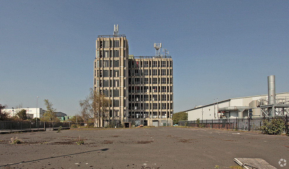 Charleywood Rd, Liverpool en venta - Foto del edificio - Imagen 3 de 3