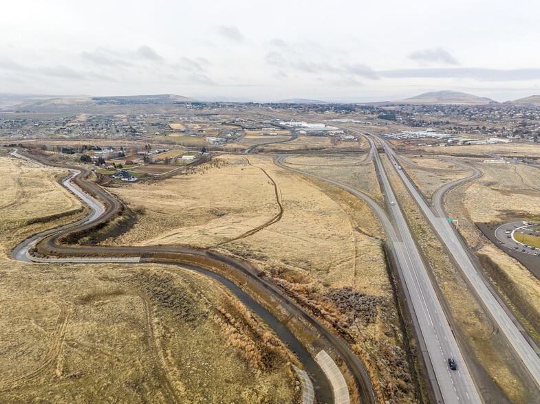 Badger, Kennewick, WA en venta - Foto del edificio - Imagen 3 de 20