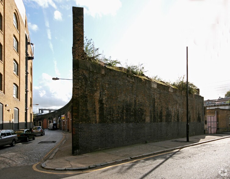 Pinchin St, London en alquiler - Foto del edificio - Imagen 3 de 14