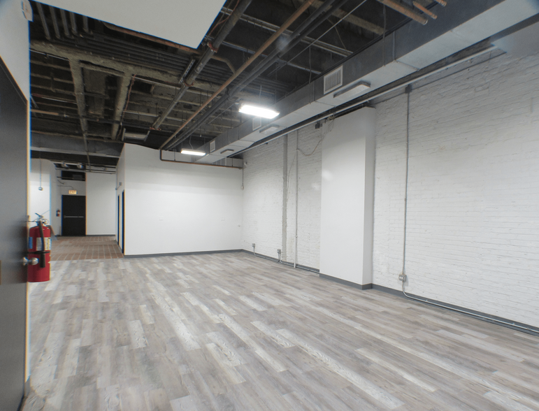 160 E Grand Ave, Chicago, IL en alquiler - Foto del interior - Imagen 2 de 7