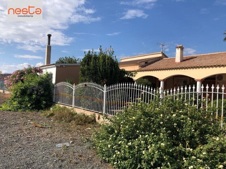 Local en Lorca en venta - Foto del edificio - Imagen 2 de 9