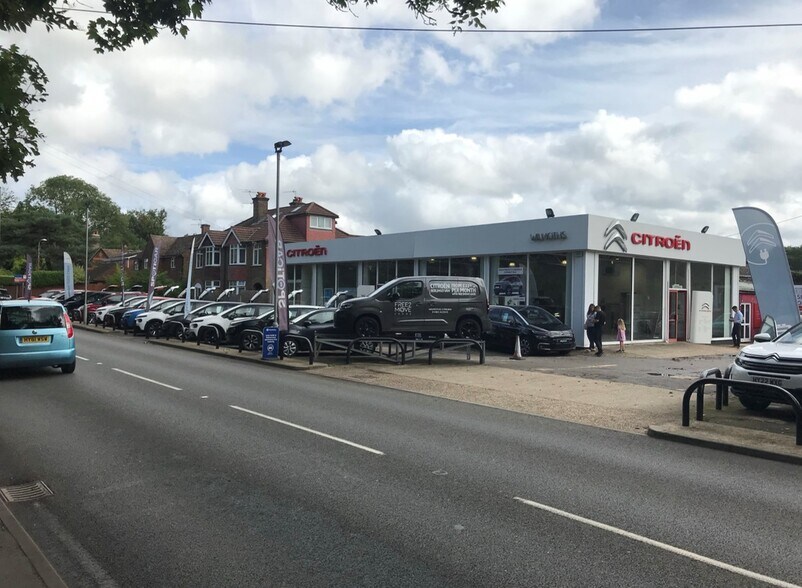 Old Portsmouth Rd, Godalming en venta - Foto del edificio - Imagen 2 de 4