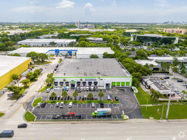 6500 N Powerline Rd, Fort Lauderdale, FL en alquiler - Foto del edificio - Imagen 1 de 11