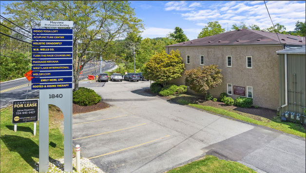 1840 Mayview Rd, Bridgeville, PA en venta - Foto del edificio - Imagen 2 de 23